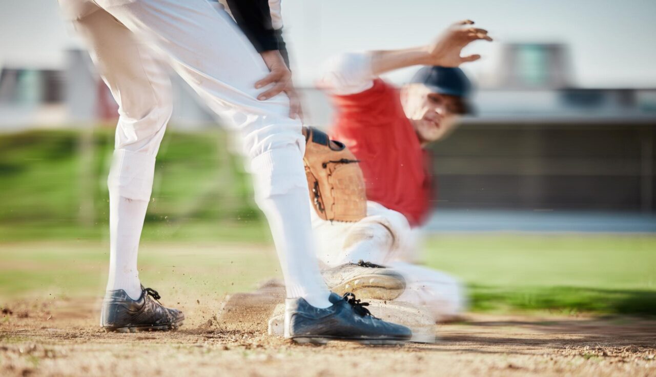 Cum să-ți dezvolți tehnica de lansare în baseball: exerciții și greșeli comune