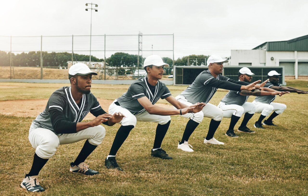 Ghidul complet al pozițiilor defensive în baseball: roluri și responsabilități pe teren