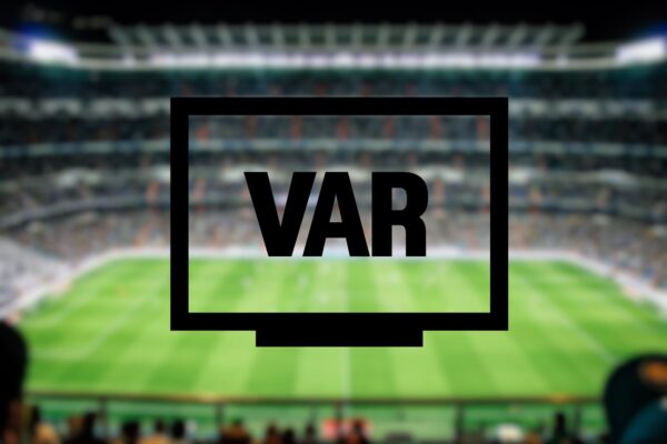 Cum funcționează VAR-ul în fotbal și când se folosește?