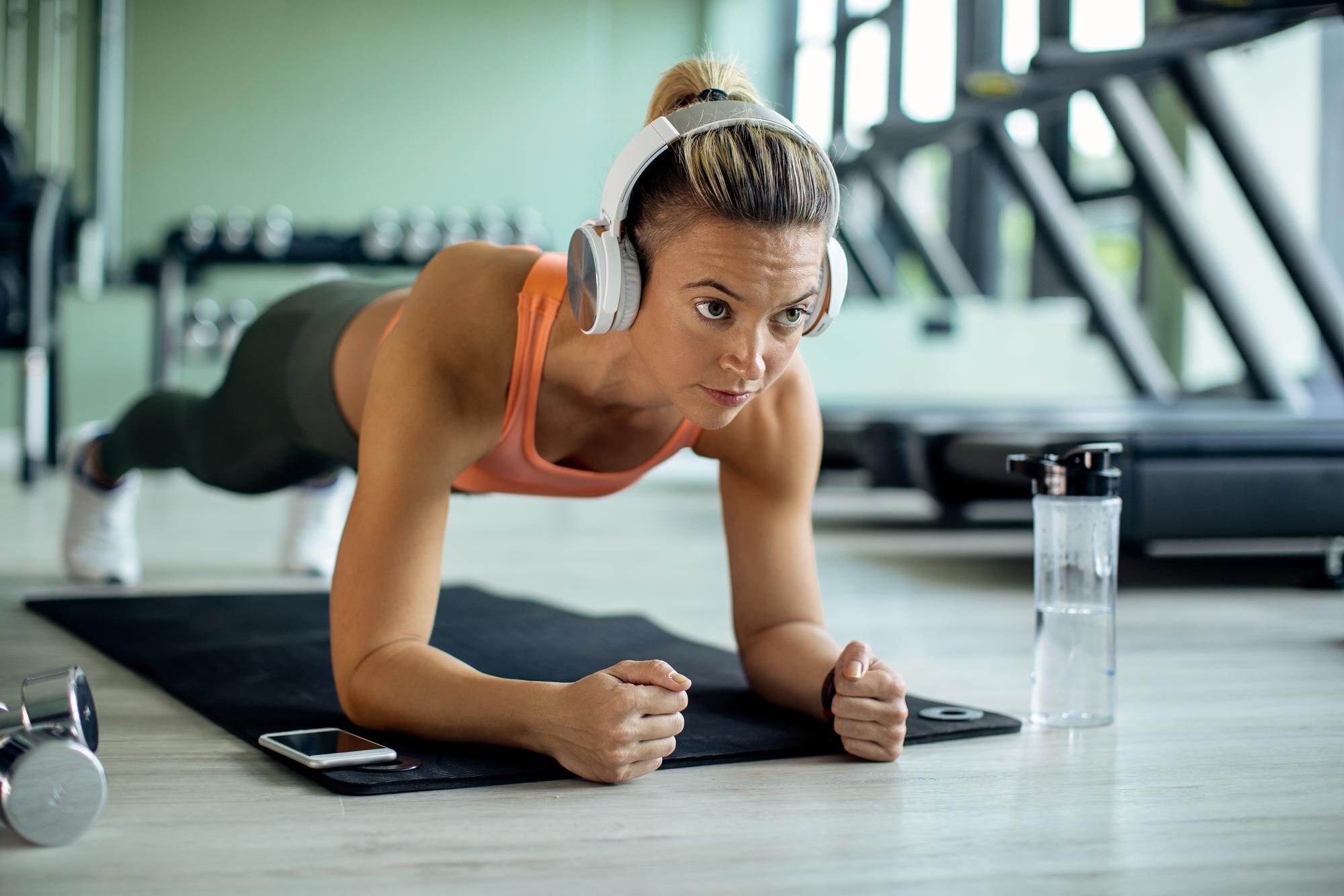 5 strategii pentru a rămâne motivat în rutina de fitness pe termen lung