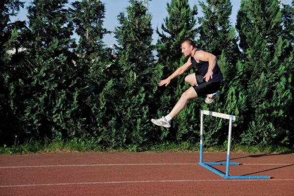 Săriturile peste obstacole: cum să perfecționezi tehnica și curajul